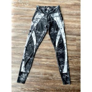 PUMA workout leggings size Small
